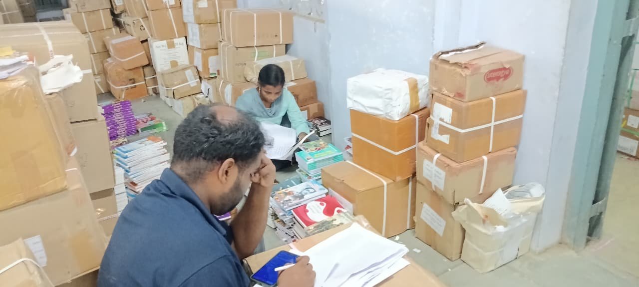 2025 -2026 புதிய நூல்கள் பிரிக்கும் பணி